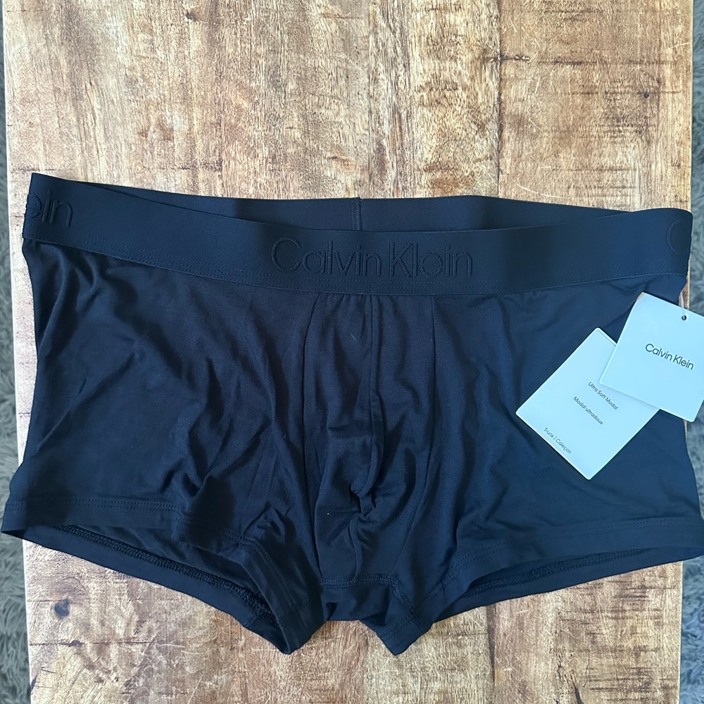 Calvin Klein Men's Modal Dark Boxer BriefTrunks